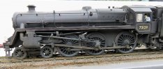 Std_5_Cap_LHS_weathered_loco.JPG